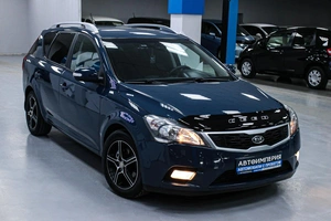 Хетчбэк Kia Ceed 2011 года, 878000 рублей, Солонцы