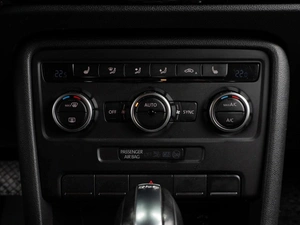 Хетчбэк Volkswagen Beetle 2014 года, 1599000 рублей, Тюмень