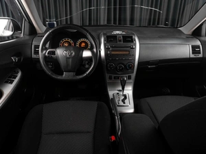 Седан Toyota Corolla 2012 года, 1099000 рублей, Тюмень