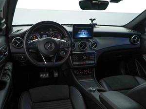 Внедорожник Mercedes-benz GLA-класс 2018 года, 3599777 рублей, Москва