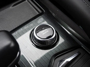 Внедорожник Geely Monjaro 2023 года, 3440000 рублей, Краснодар