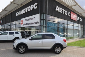 Седан Renault Logan 2022 года, 1320000 рублей, Мирное