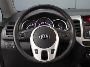 Минивэн Kia Venga 2016 года, 1030000 рублей, Омск