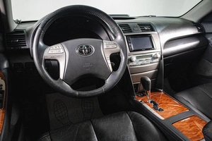 Седан Toyota Camry 2008 года, 1189000 рублей, Сургут