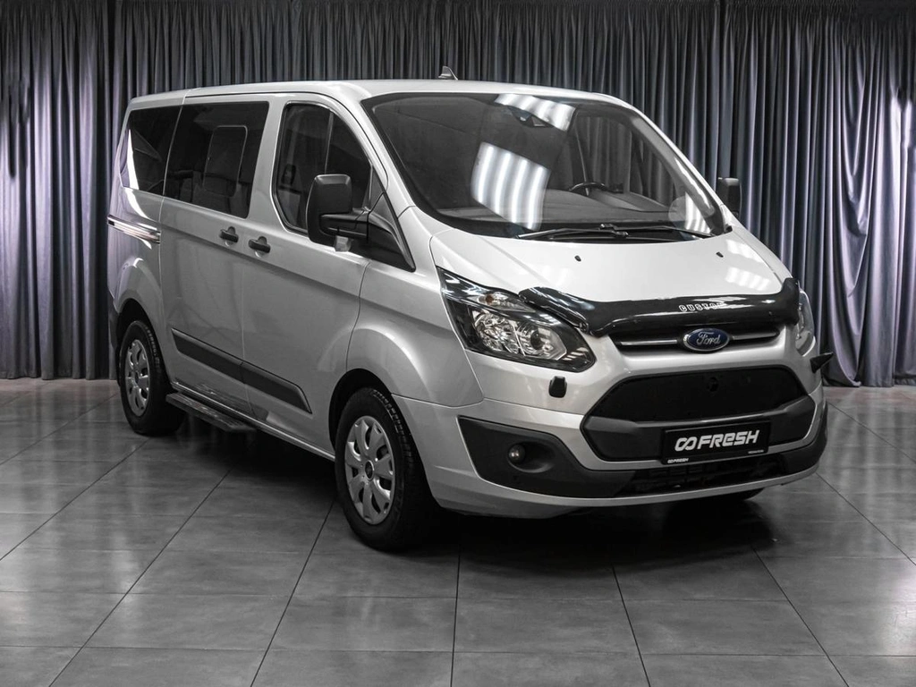 Минивэн Ford Tourneo Custom 2017 года, 2139000 рублей, Тюмень