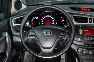 Хетчбэк Kia Ceed 2014 года, 997000 рублей, Красноярск