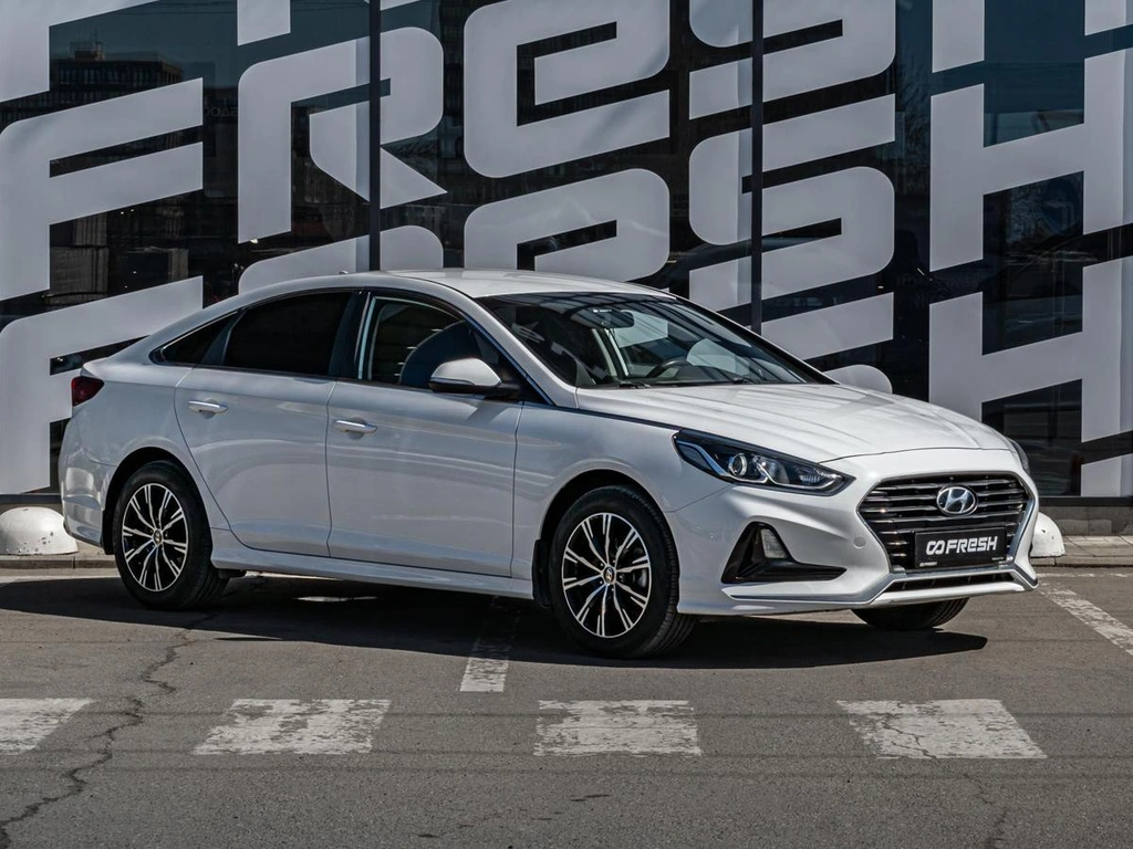 Седан Hyundai Sonata 2019 года, 1691000 рублей, Краснодар