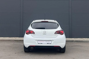Хетчбэк Opel Astra 2012 года, 740000 рублей, Солонцы