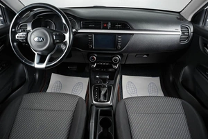 Седан Kia Rio 2018 года, 1429000 рублей, Тюмень