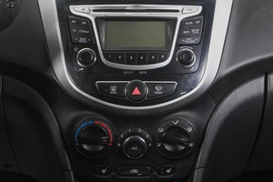 Седан Hyundai Solaris 2013 года, 799000 рублей, Кемерово