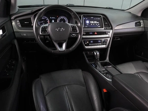 Седан Hyundai Sonata 2019 года, 1949000 рублей, Воронеж