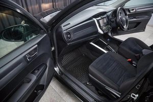 Универсал Toyota Corolla Fielder 2015 года, 1299000 рублей, Красноярск