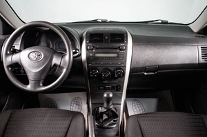 Седан Toyota Corolla 2007 года, 769000 рублей, Сургут