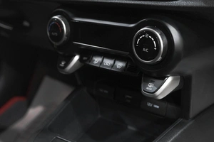 Седан Kia Rio 2020 года, 1669000 рублей, Новокузнецк