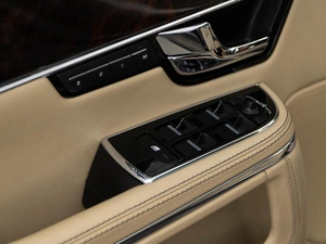 Седан Jaguar XJ 2010 года, 1749077 рублей, Москва
