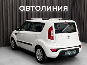 Хетчбэк Kia Soul 2014 года, 949000 рублей, Красноярск