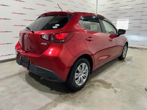 Хетчбэк Mazda Demio 2015 года, 1050000 рублей, Красноярск