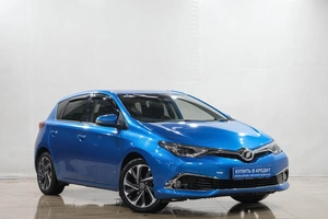 Хетчбэк Toyota Auris 2015 года, 1599000 рублей, Новокузнецк