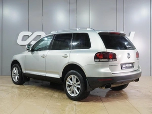 Внедорожник Volkswagen Touareg 2007 года, 879000 рублей, Воронеж
