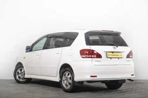 Минивэн Toyota Ipsum 2001 года, 829000 рублей, Томск