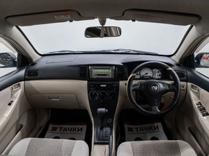 Хетчбэк Toyota Corolla 2002 года, 630000 рублей, Красноярск