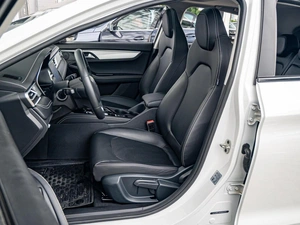 Лифтбек JAC J7 2023 года, 1390000 рублей, Краснодар