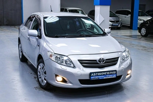 Седан Toyota Corolla 2008 года, 733000 рублей, Солонцы