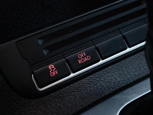 Внедорожник Volkswagen Tiguan 2011 года, 1110000 рублей, Нижний Новгород