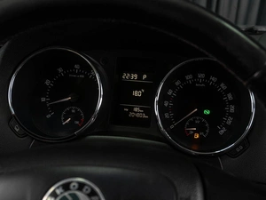 Внедорожник Skoda Yeti 2010 года, 719000 рублей, Тюмень