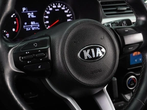 Хетчбэк Kia Rio X-Line 2018 года, 1599000 рублей, Воронеж