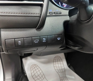 Седан Toyota Camry 2020 года, 2350000 рублей, Красноярск