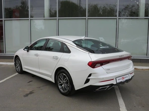 Седан Kia K5 2021 года, 2600000 рублей, Брянск