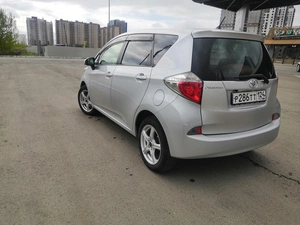 Хетчбэк Toyota Ractis 2012 года, 1150000 рублей, Красноярск