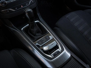 Хетчбэк Peugeot 308 2019 года, 1515000 рублей, Краснодар