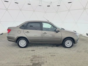 Седан ВАЗ (LADA) Granta 2024 года, 900000 рублей, Клинцы