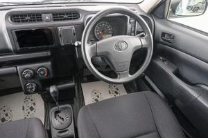 Универсал Toyota Probox 2019 года, 949000 рублей, Красноярск