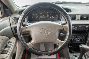 Седан Toyota Camry 2000 года, 649000 рублей, Барнаул