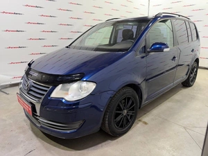 Минивэн Volkswagen Touran 2007 года, 399000 рублей, Красноярск