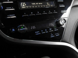 Седан Toyota Camry 2018 года, 2149000 рублей, Волгоград