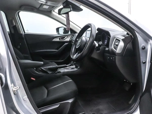 Седан Mazda Axela 2016 года, 1250000 рублей, Красноярск