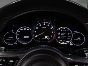 Внедорожник Porsche Cayenne 2020 года, 8899000 рублей, Тюмень