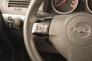 Хетчбэк Opel Astra 2014 года, 709000 рублей, Челябинск