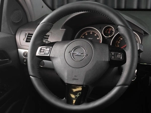 Хетчбэк Opel Astra 2007 года, 479000 рублей, Тюмень