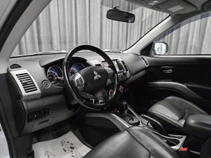 Внедорожник Mitsubishi Outlander 2011 года, 1179000 рублей, Красноярск