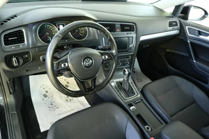 Хетчбэк Volkswagen Golf 2014 года, 1279000 рублей, Омск