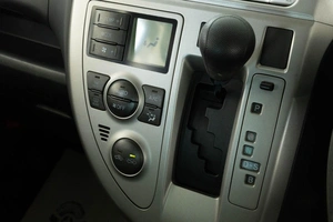 Хетчбэк Toyota Ractis 2010 года, 779000 рублей, Красноярск