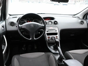 Хетчбэк Peugeot 308 2011 года, 449000 рублей, Волгоград