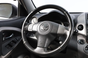 Внедорожник Toyota RAV4 2005 года, 1199000 рублей, Новосибирск