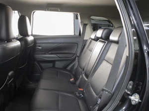 Внедорожник Mitsubishi Outlander 2015 года, 1850000 рублей, Омск