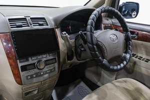 Минивэн Toyota Ipsum 2004 года, 789000 рублей, Новокузнецк